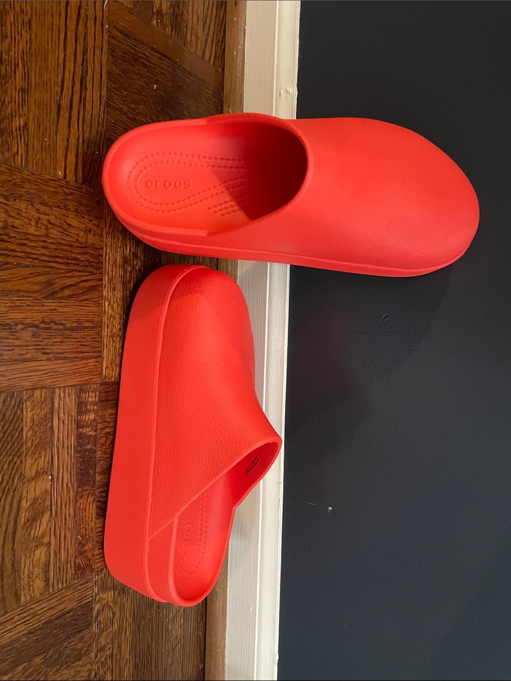 CROCS Red Dylan Wedge